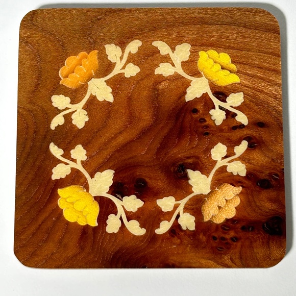 Notturno Intarsio Inlaid Wood Coasters Made in Sorrento Italy Set of 4 - Picture 6 of 9